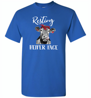 Resting heifer face cow - Gildan Short Sleeve T-Shirt