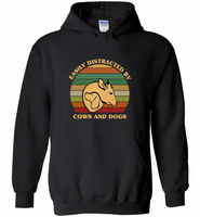Easily distracted by cows and dogs vintage retro - Gildan Heavy Blend Hoodie